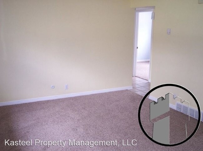 Building Photo - 556 S 470 E