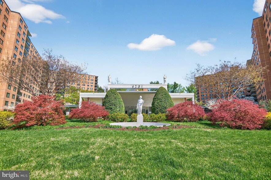 Photo - 4201 Cathedral Avenue NW Unit 1012