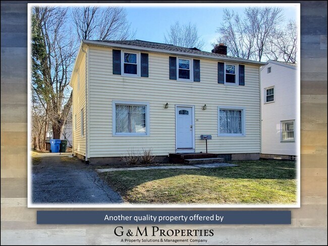 Building Photo - 4-Bedroom Single-Family - Walk to Strong/UofR!