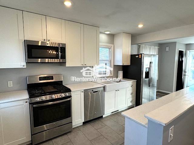 Building Photo - PRIME 3BD/2BA HOME IN ST. LOUIS PARK