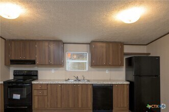 Building Photo - 910 Ashwood Dr