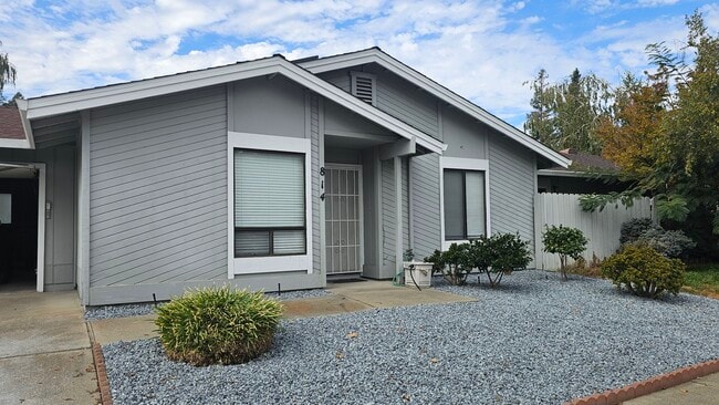 Building Photo - 814 Portugal Way