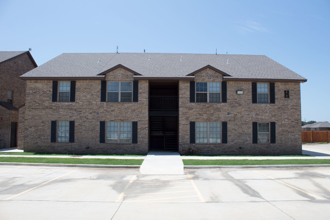 Building Photo - River Rock Apartments