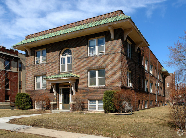 Exterior 1017 pie de Linwood - Linwood Apartments