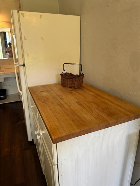 Building Photo - 7900 S Orange Blossom Trail