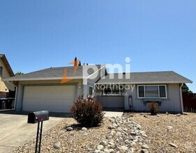 Building Photo - 511 Del Oro Ct