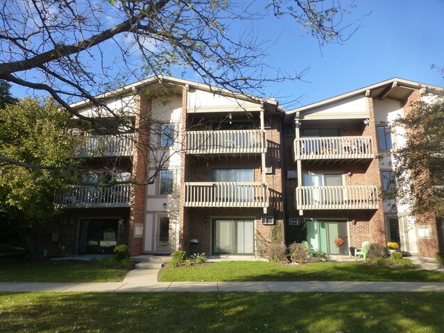 Primary Photo - 2392 Abbeywood Dr
