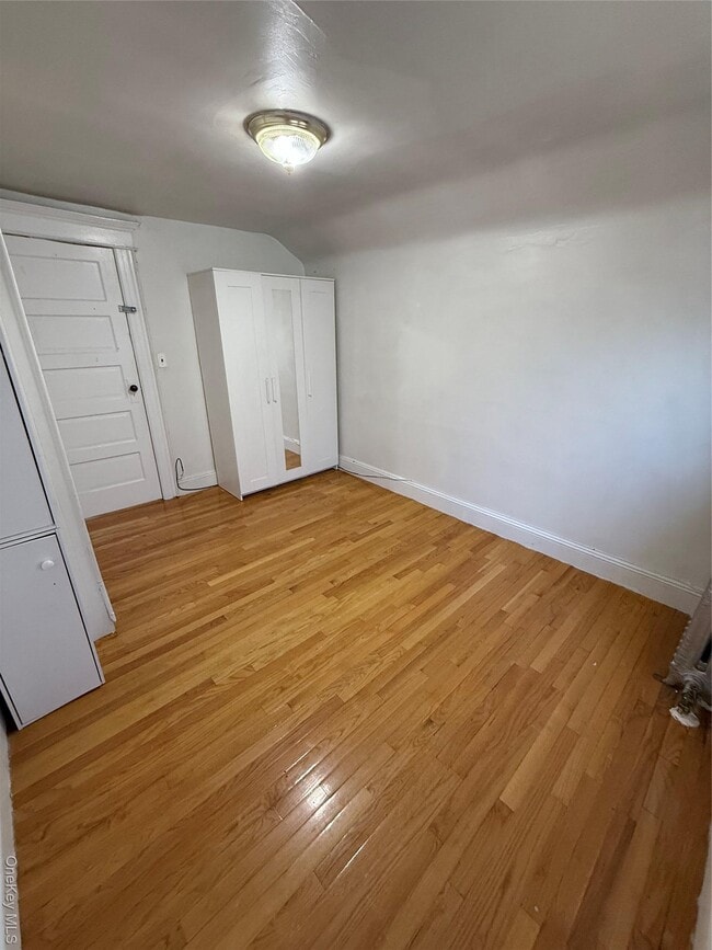 Foto del edificio - 92-40-92-53 53rd Ave