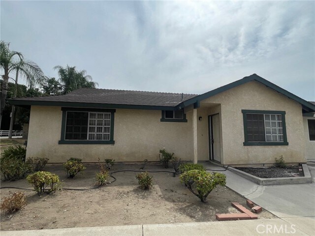 Foto principal - 150 E Baseline Rd
