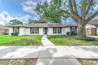 Building Photo - 5807 Dumfries Dr