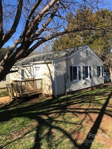 Building Photo - 207 Hawley Ave