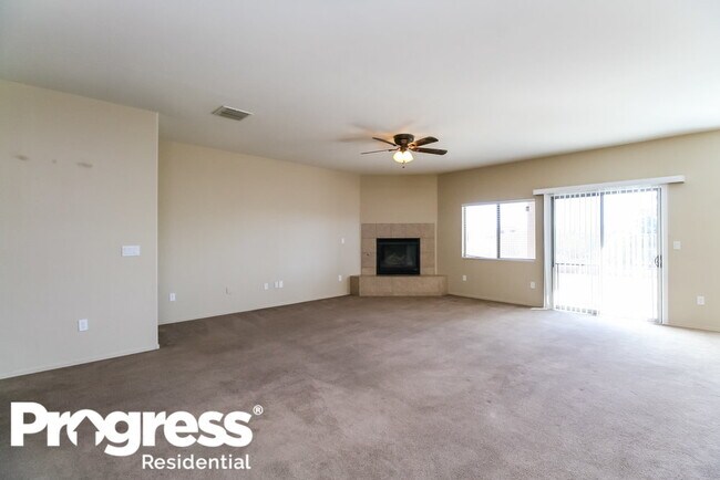 Building Photo - 7902 N Blue Brick Dr