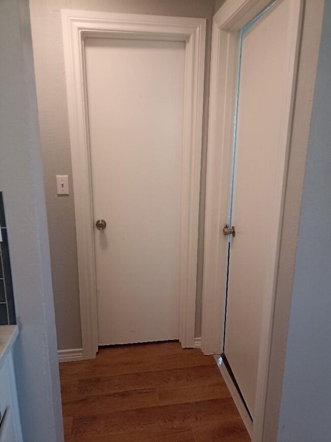Building Photo - Remodeled 1 bed 1 bath Close to Fort Sill ...