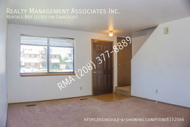 Building Photo - 4319 Rose Hill Ct