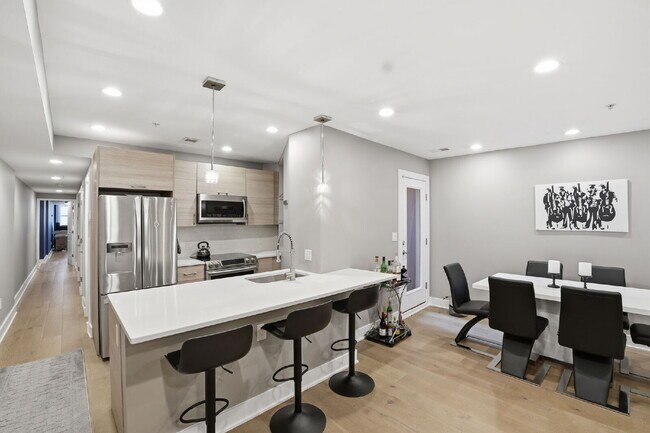 Foto del edificio - Boutique Condo Near Shaw Metro & Bloomingdale
