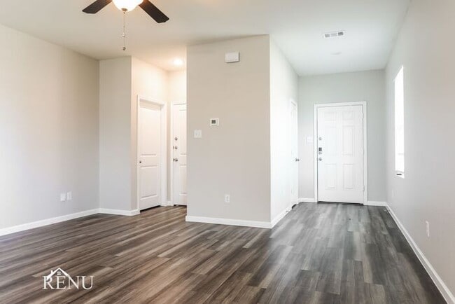 Building Photo - 6116 Harrah Ln