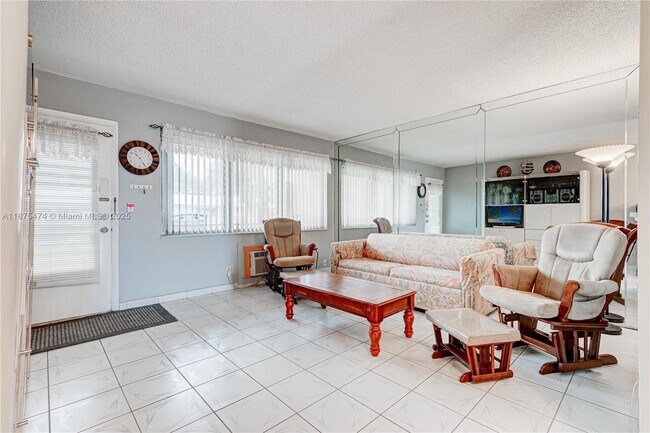 Foto del edificio - 800 SW 10th Terrace