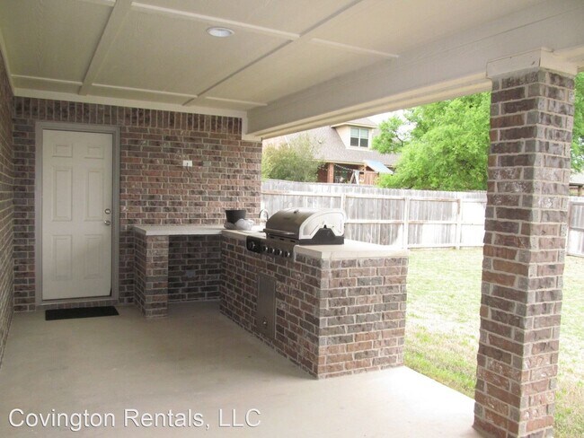 Foto del edificio - 3 br, 3 bath House - 2118 Yturria