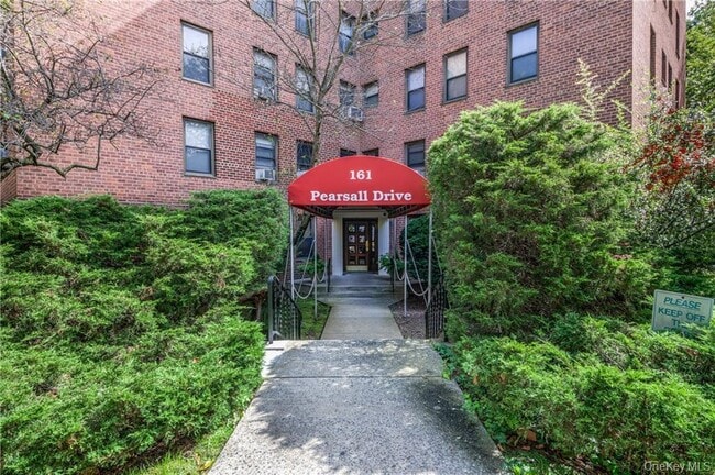 Building Photo - 161 Pearsall Dr