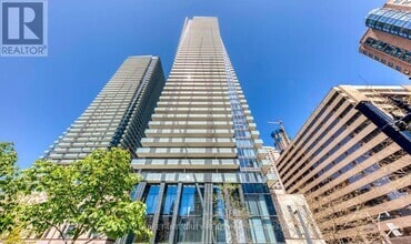 Building Photo - 1080-1080 Bay St.