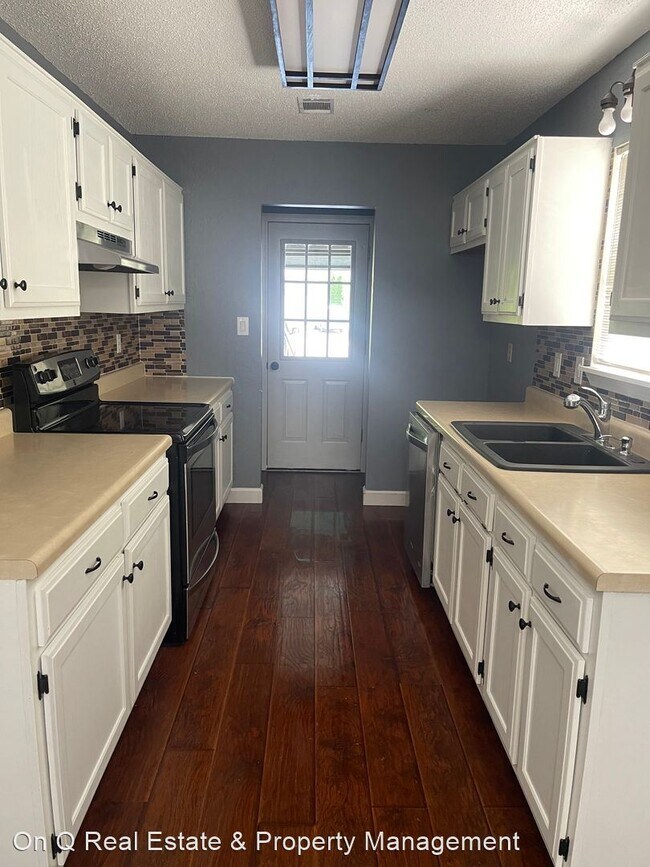 Building Photo - 3 br, 2 bath House - 1600 Courtney Cove