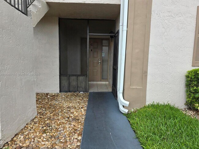 Foto del edificio - 1061 Jefferson Dr