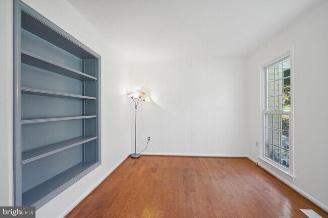 Building Photo - 6119 Lundy Pl