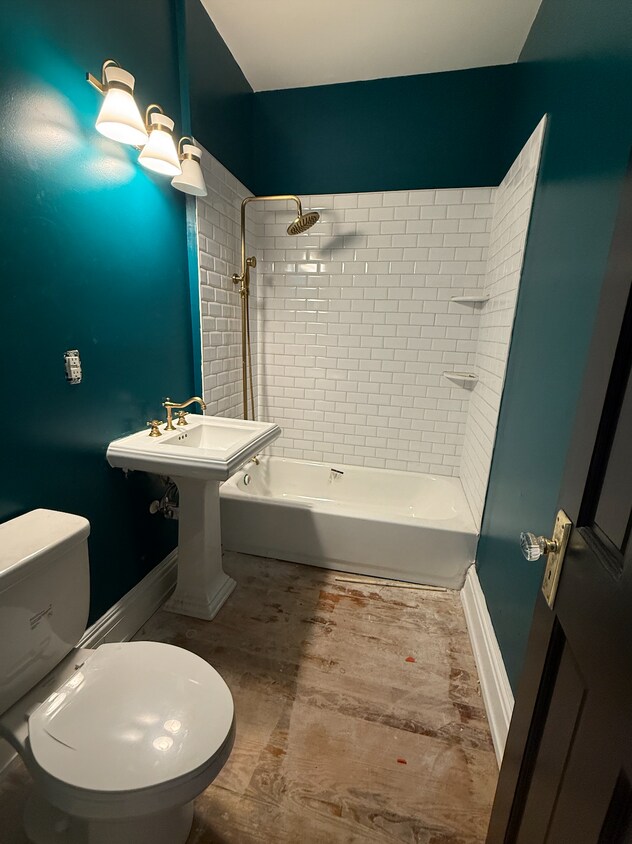 Foto principal - 3513 E Clay St