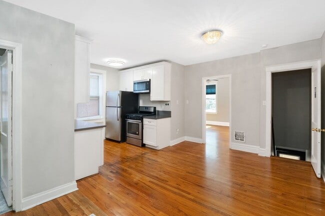 Foto del edificio - McDreamy 2BR w/ Balcony