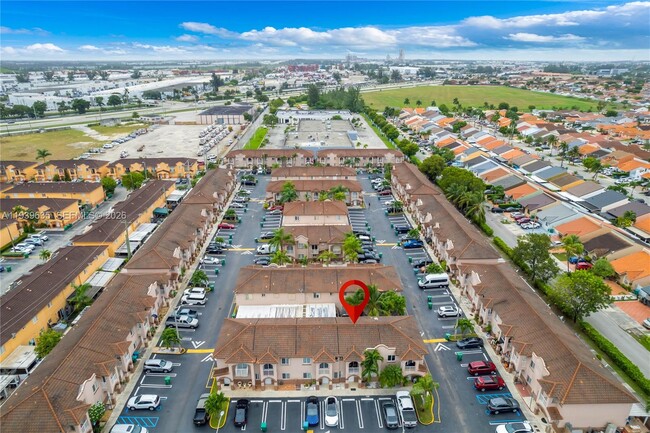 Foto del edificio - 10718 NW 87th Ct