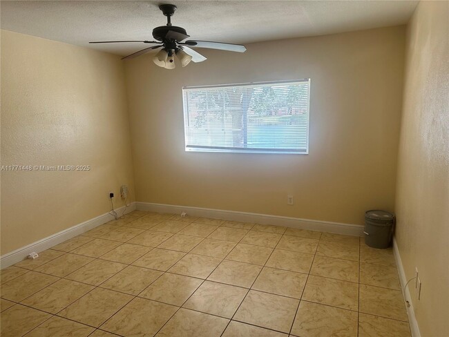 Foto del edificio - 3670 N 56th Ave