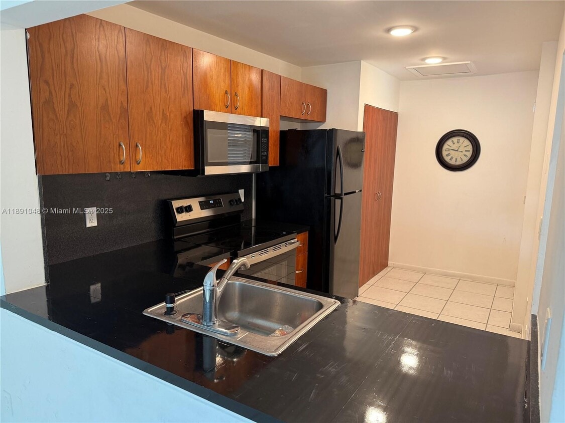 Foto principal - 20825 NE 8th Ct