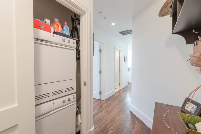 Foto del edificio - 2100 11th St NW