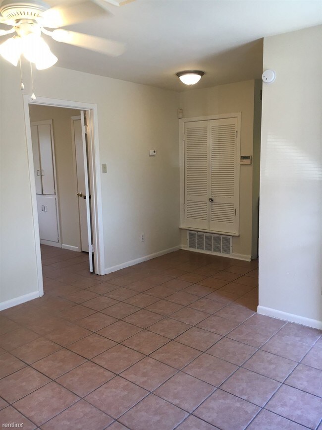Building Photo - 1 br, 1 bath  - 5213 Joe Sayers Ave