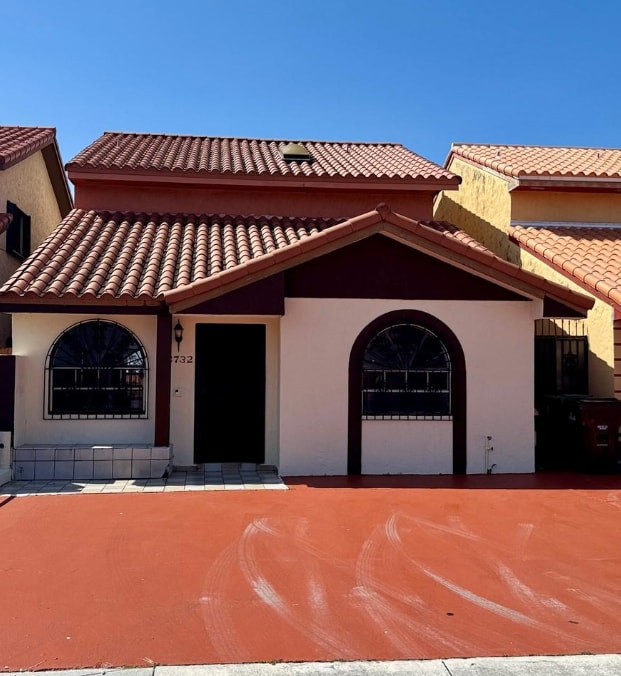 Foto principal - 2732 W 54th St