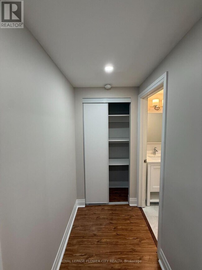 Photo du bâtiment - 80 Willow St