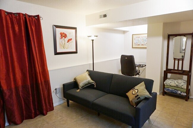 Foto del edificio - 3019 Telequana Dr