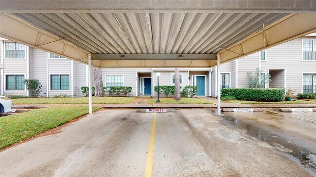 Building Photo - 14911 Wunderlich Dr