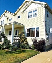Building Photo - 3-14 Beach 37th St