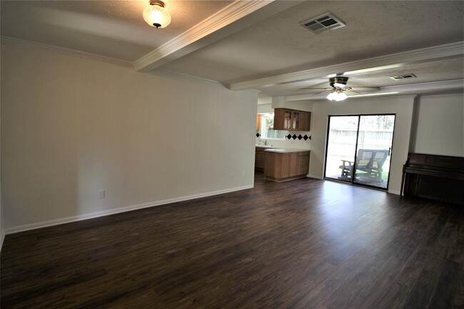 Foto del edificio - 5701 Leggett Ln