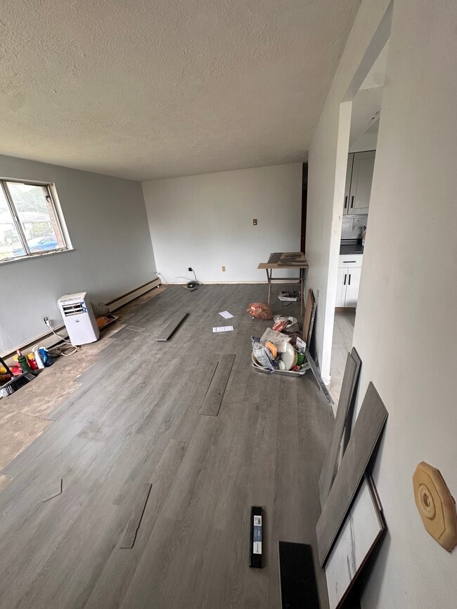 Building Photo - 3031 Reeves Ave