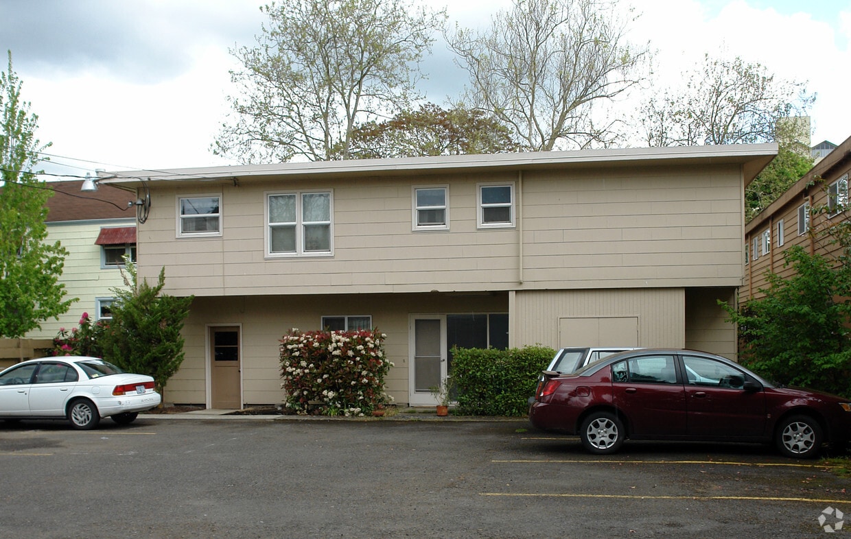 Building Photo - 1344 Lawrence St