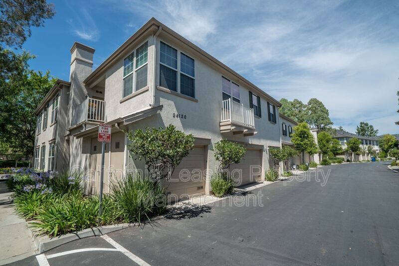 24120 Victoria Ln, Santa Clarita, CA 91355 Townhome Rentals in Santa