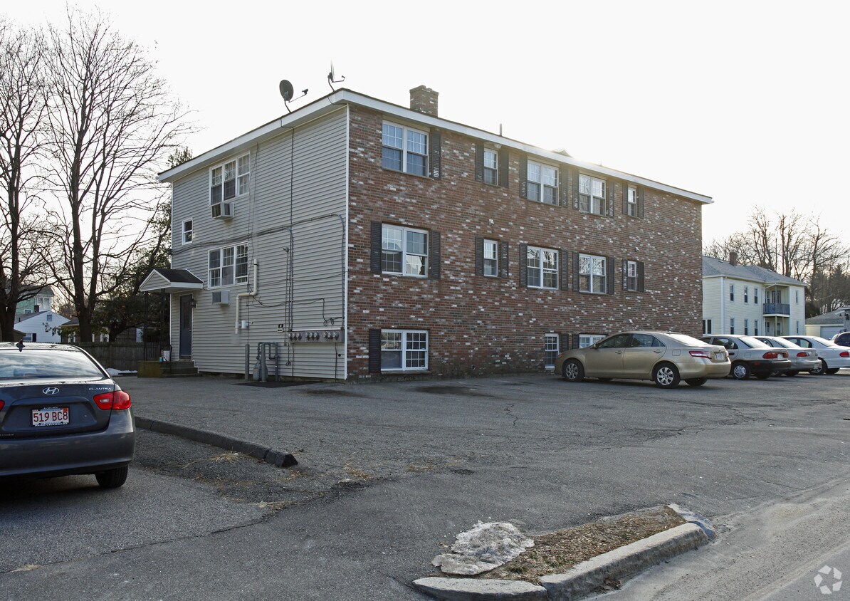 Building Photo - 95 Cohasset St