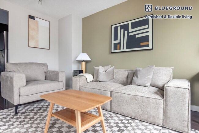 Foto del edificio - 77 W Huron St