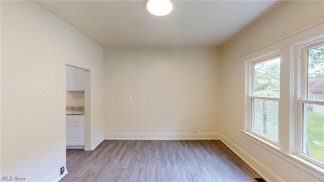 Foto del edificio - 210 Perry St