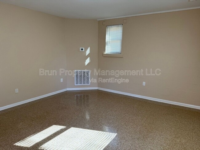 Building Photo - 5200 John Hall Rd