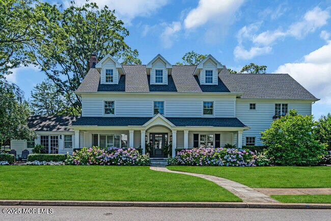 Primary Photo - 12 Red Oak Dr