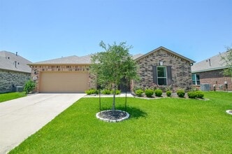 Building Photo - 3808 Canterbury Park Dr
