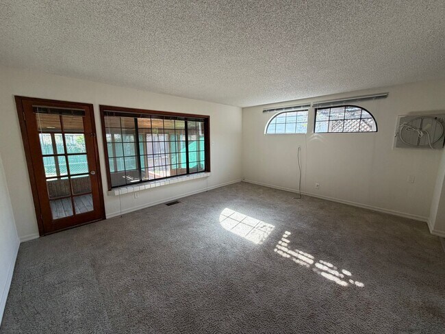 Foto del edificio - Cute 3 Bedroom Home in Sparks!